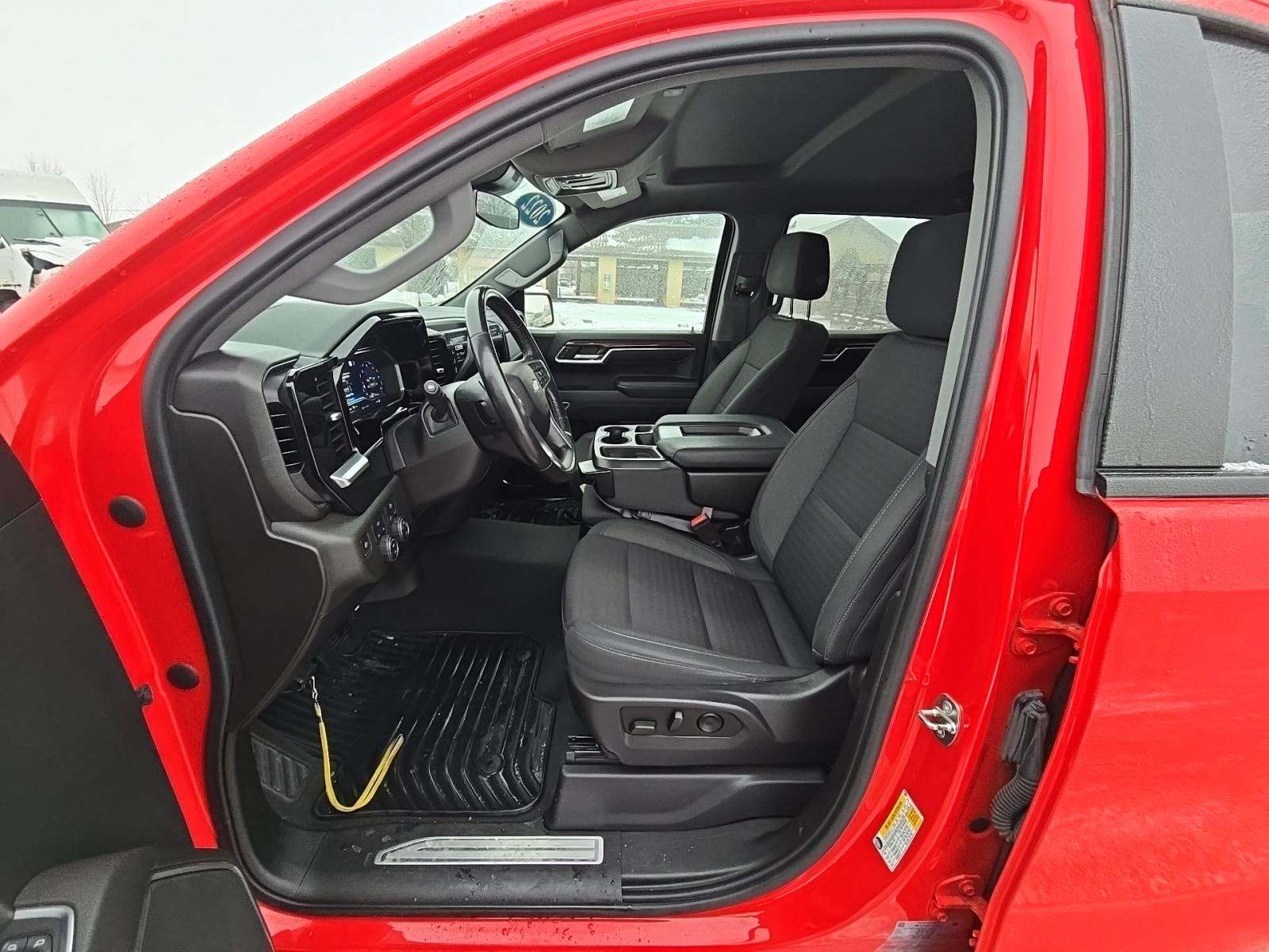 2022 Chevrolet Silverado 1500 LT AWD