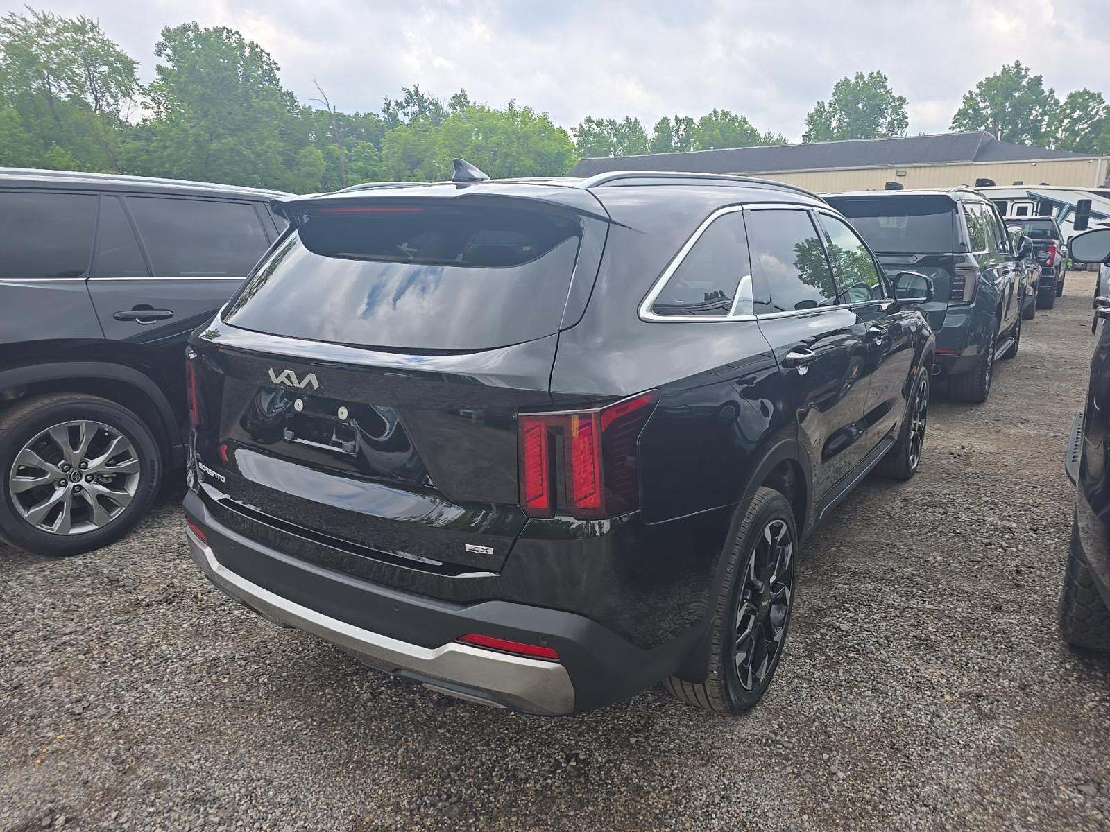 2025 Kia Sorento X-Line EX AWD