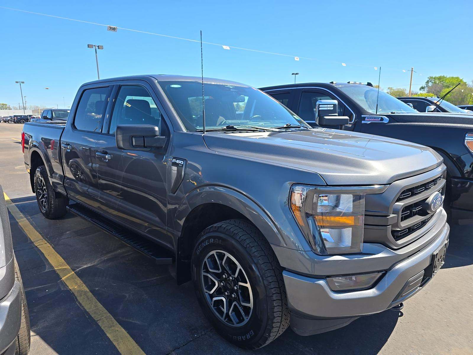 FORD F-150 - 4