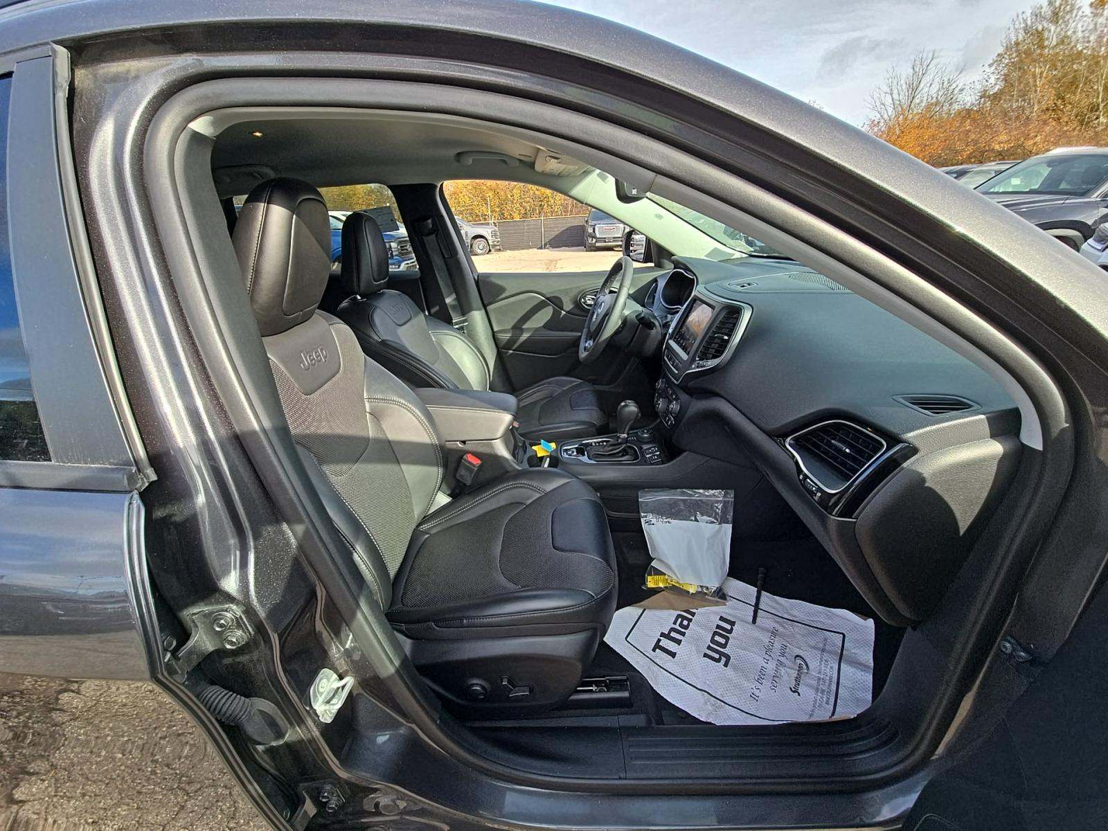 2023 Jeep Cherokee Altitude AWD