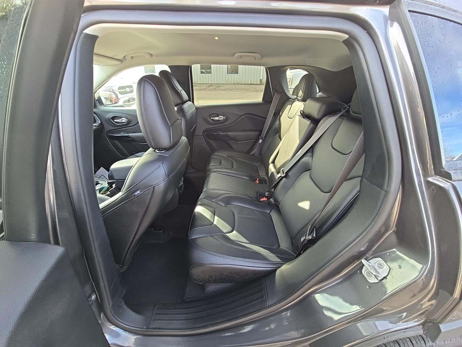 2023 Jeep Cherokee Altitude AWD