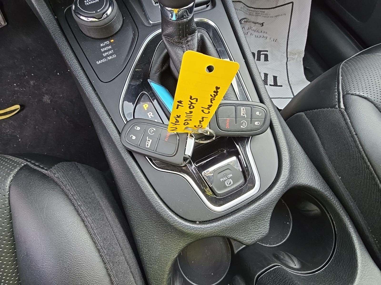 2023 Jeep Cherokee Altitude AWD