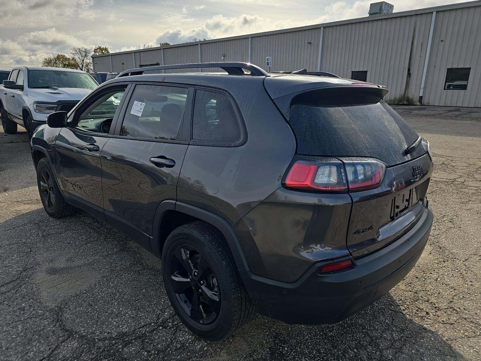 2023 Jeep Cherokee Altitude AWD