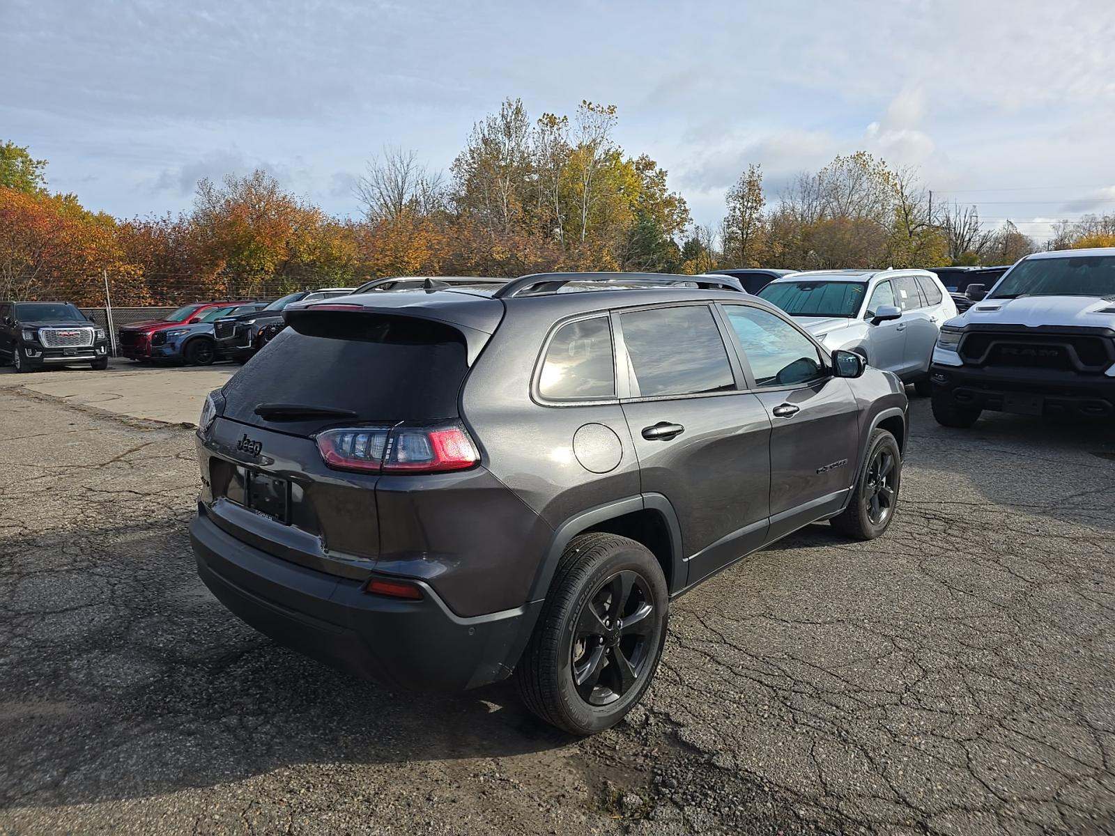 2023 Jeep Cherokee Altitude AWD