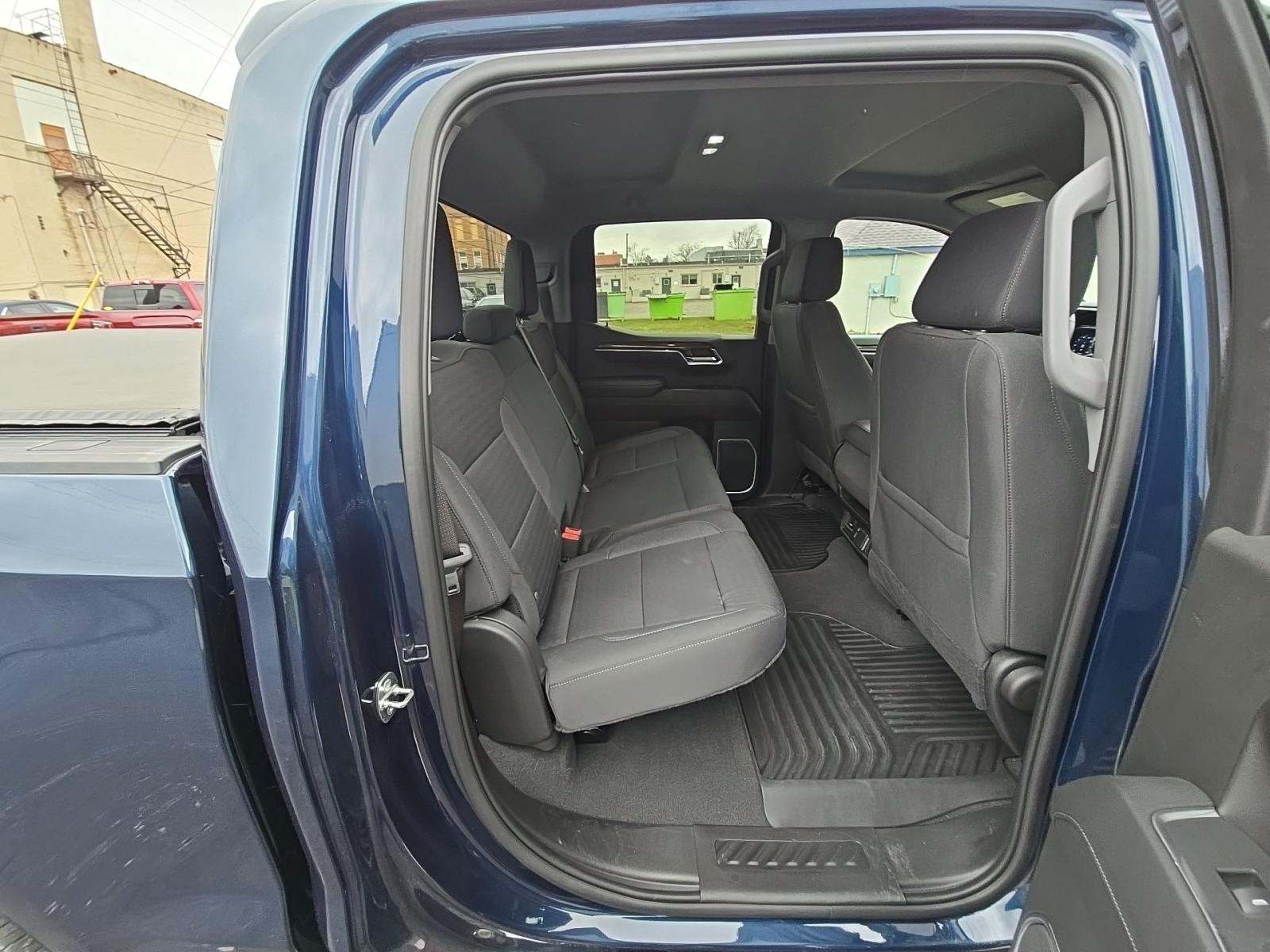 2023 Chevrolet Silverado 1500 LT AWD