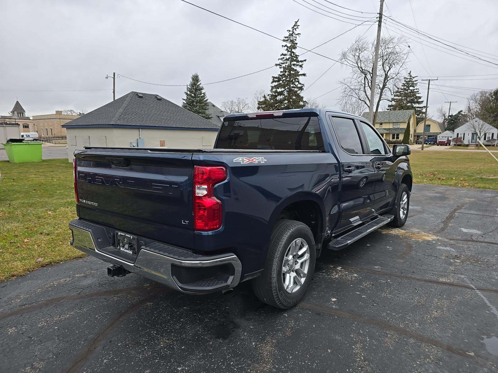 2023 Chevrolet Silverado 1500 LT AWD