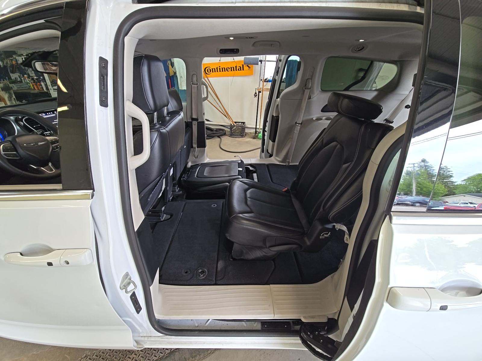 2024 Chrysler Pacifica Touring L FWD