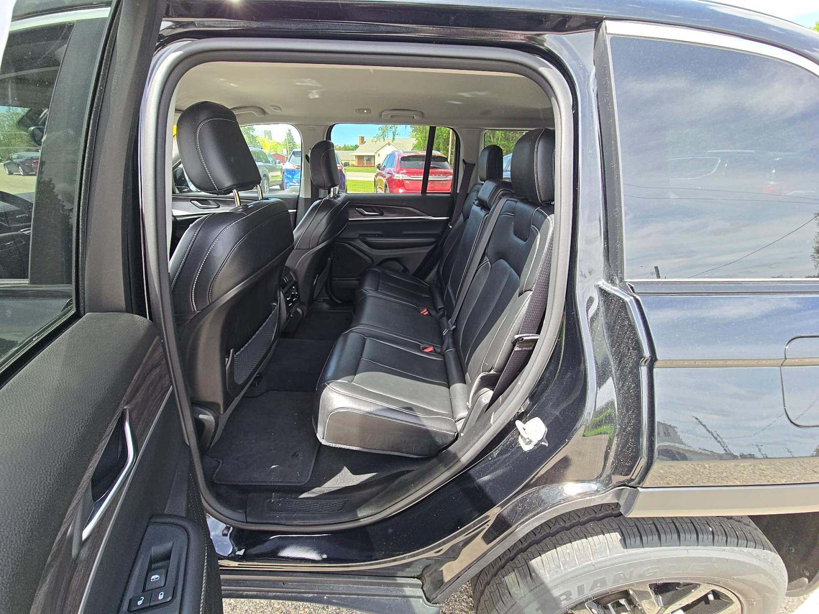 2023 Jeep Grand Cherokee Limited AWD
