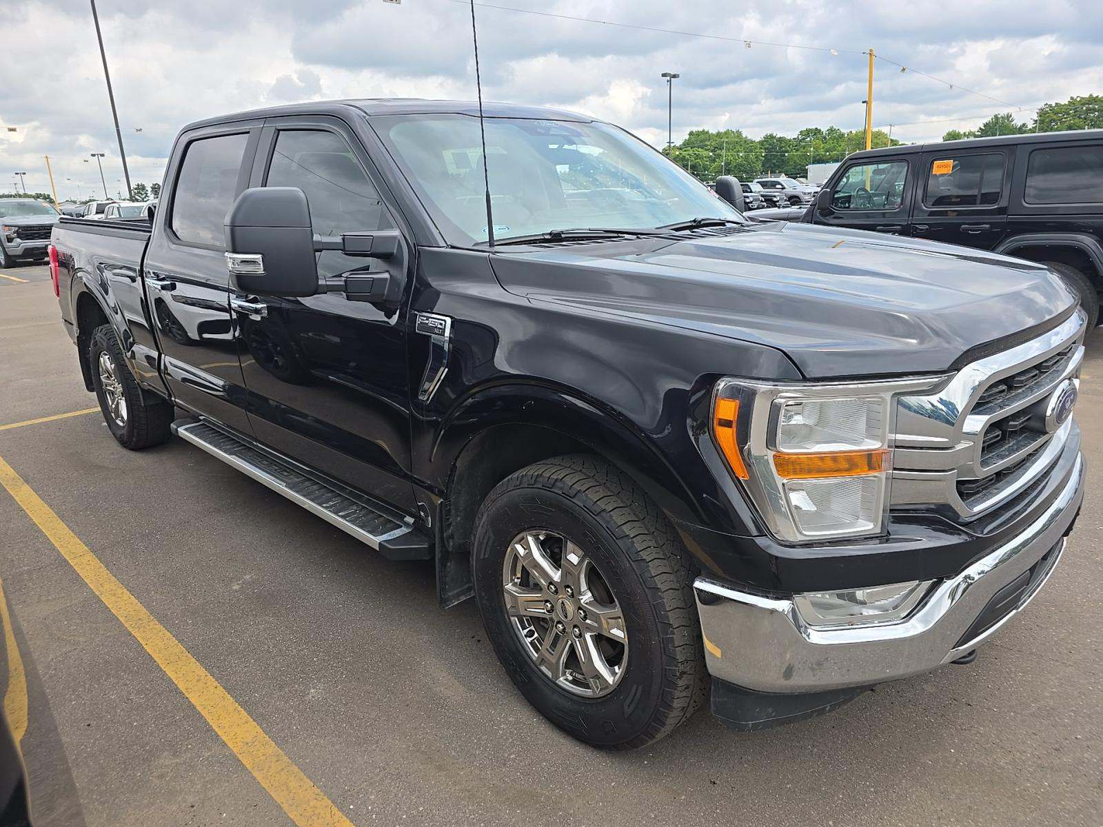 2022 Ford F-150 XLT AWD
