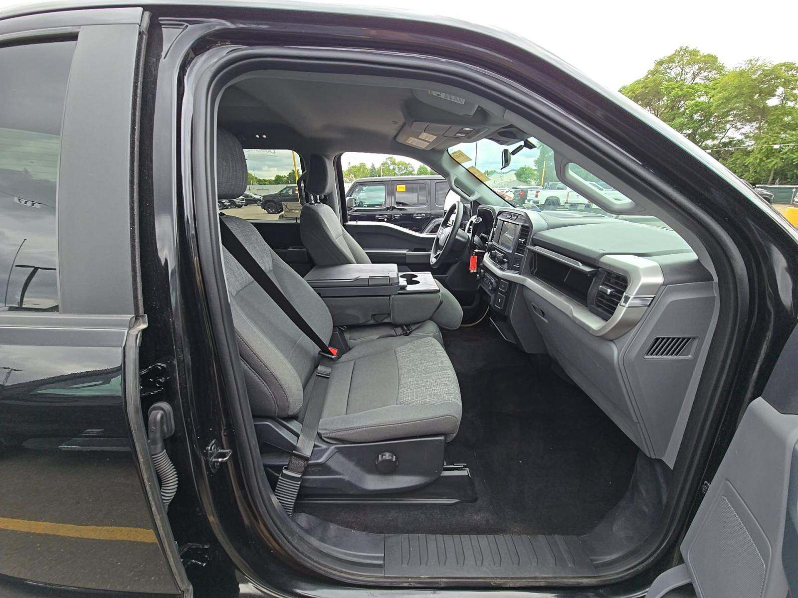 2022 Ford F-150 XLT AWD