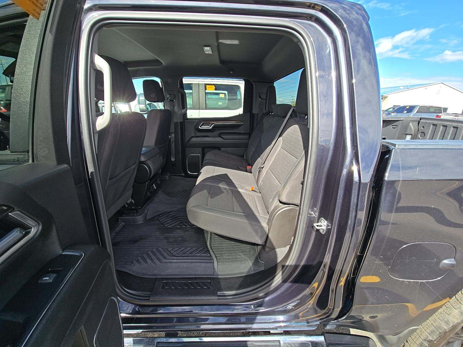 2024 Chevrolet Silverado 1500 RST AWD