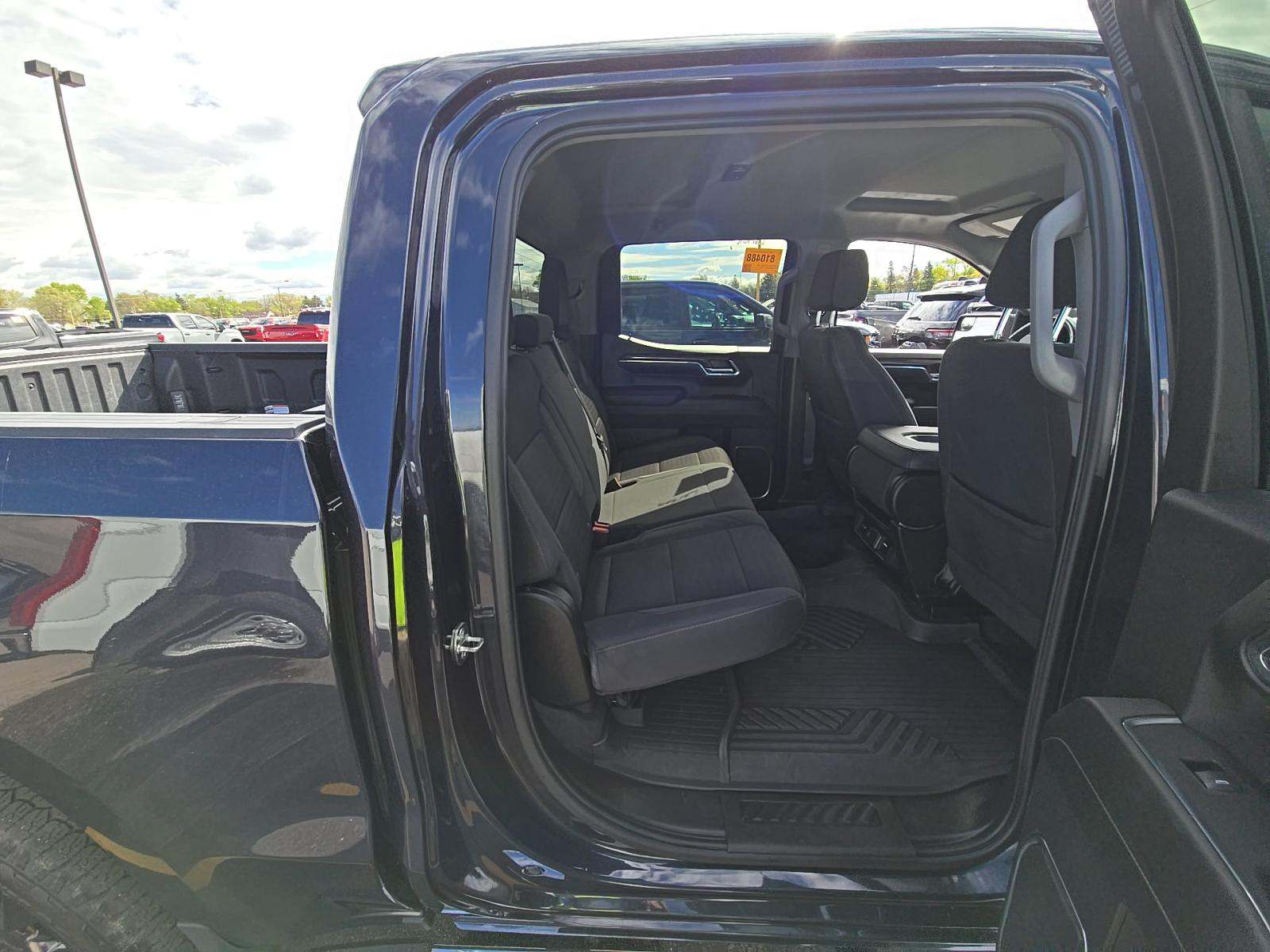 2024 Chevrolet Silverado 1500 RST AWD
