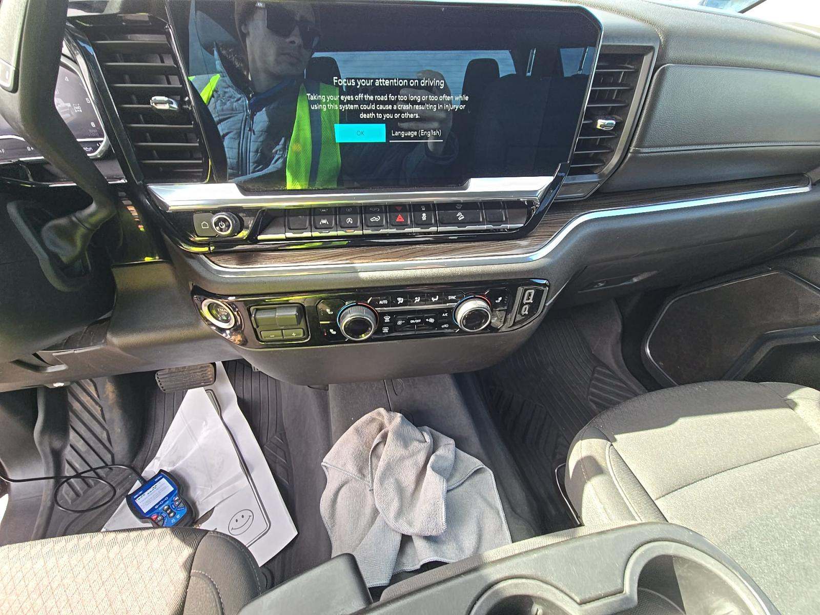 2024 Chevrolet Silverado 1500 RST AWD