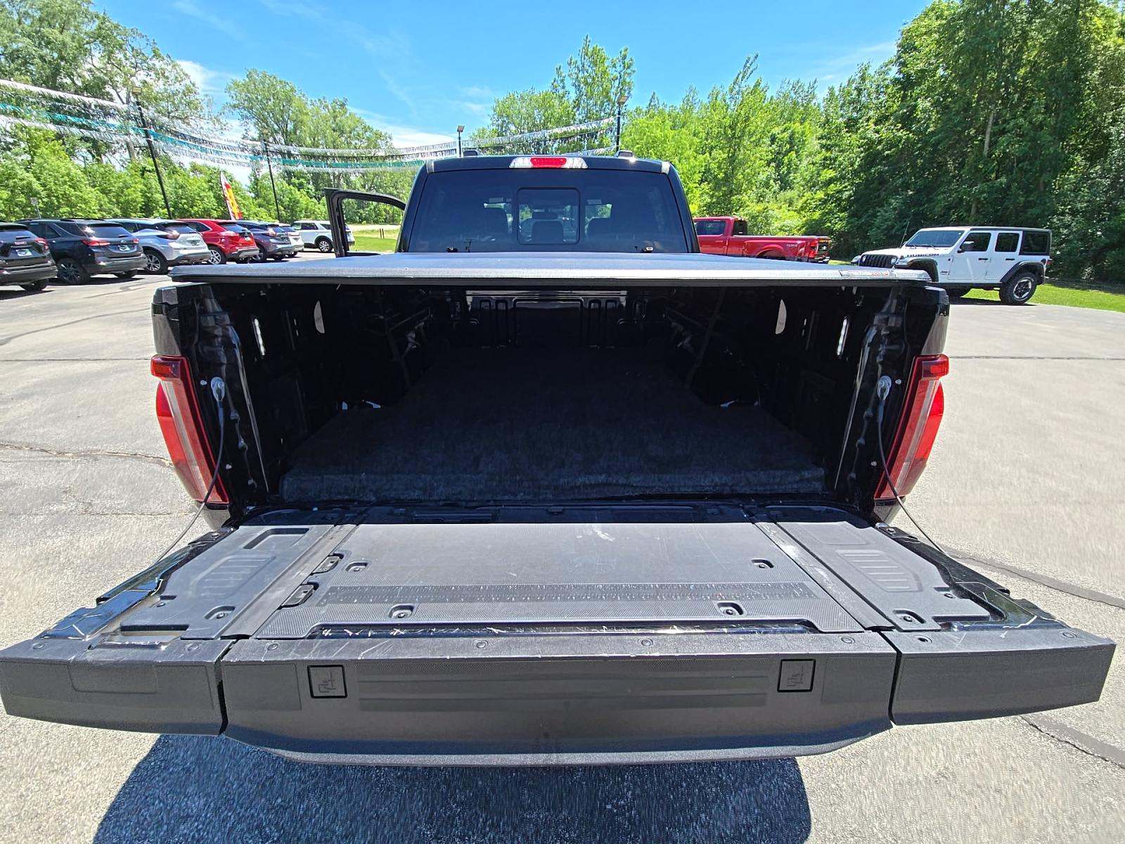 2024 Ford F-150 Lariat AWD