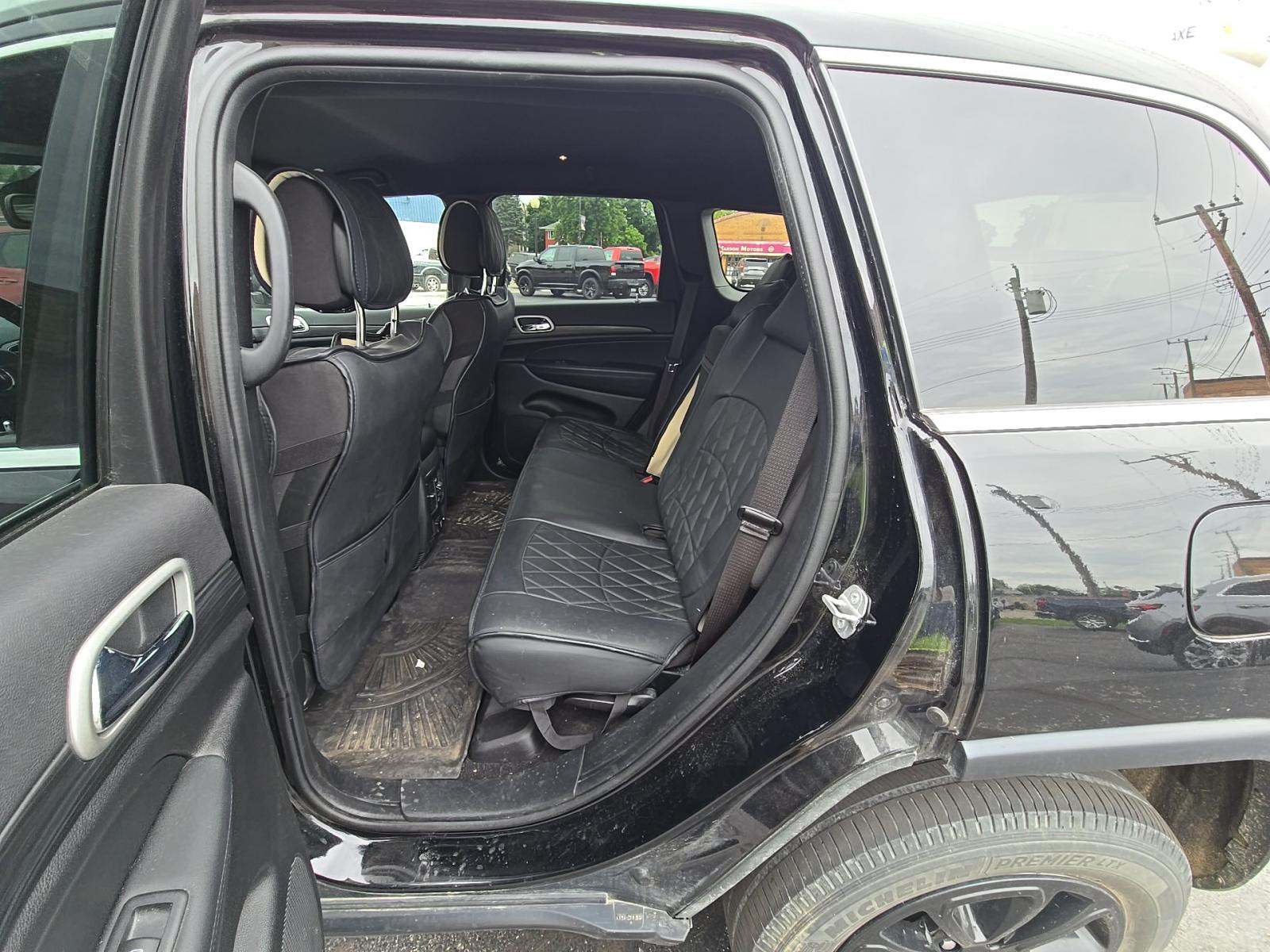 2022 Jeep Grand Cherokee Laredo E AWD