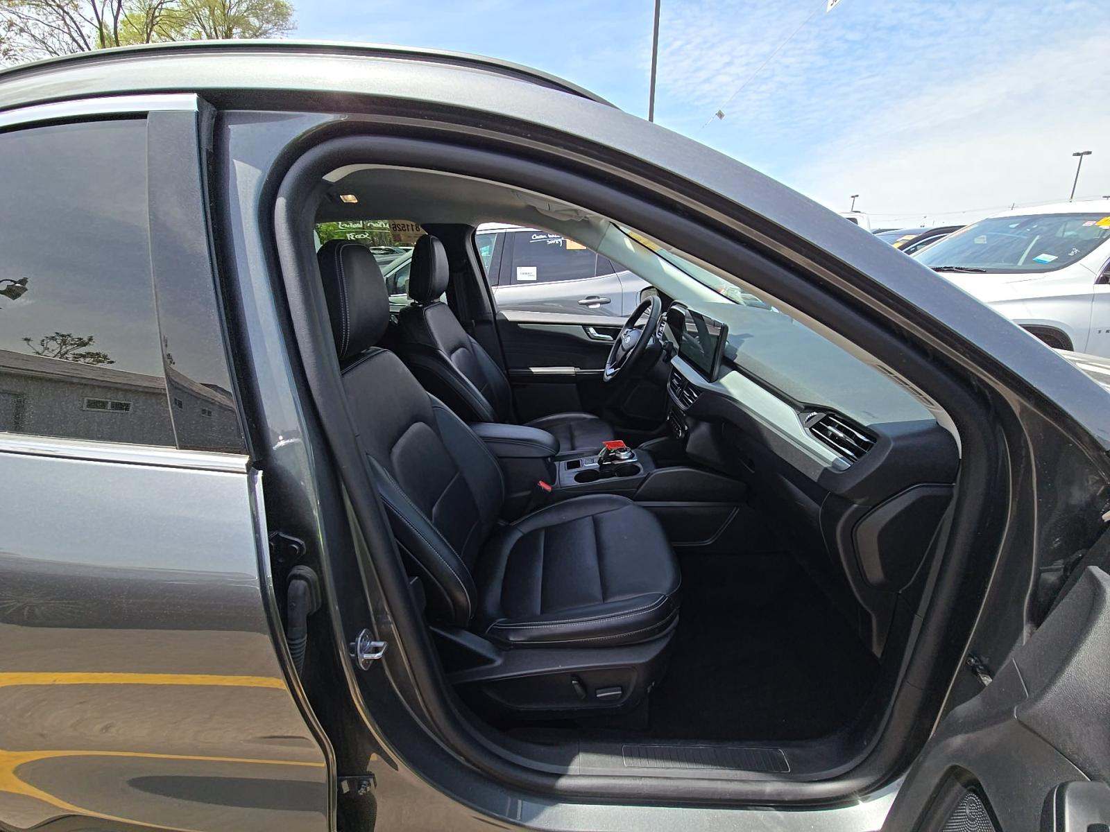 2025 Ford Escape Platinum AWD