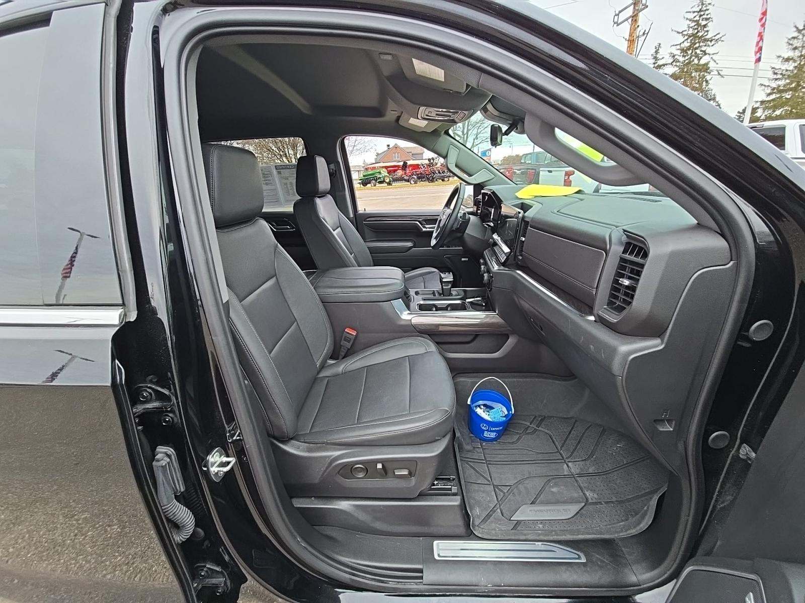 2024 Chevrolet Silverado 1500 LTZ AWD