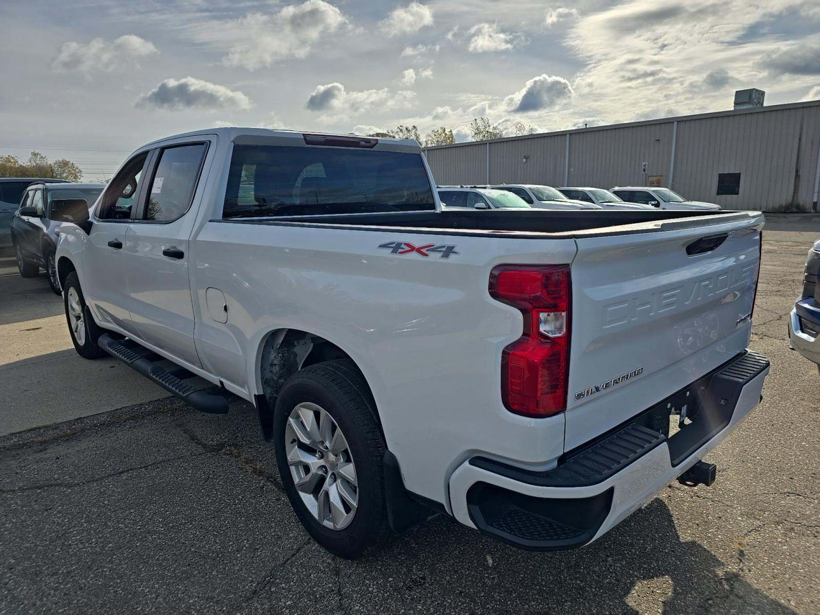 2023 Chevrolet Silverado 1500 Custom AWD
