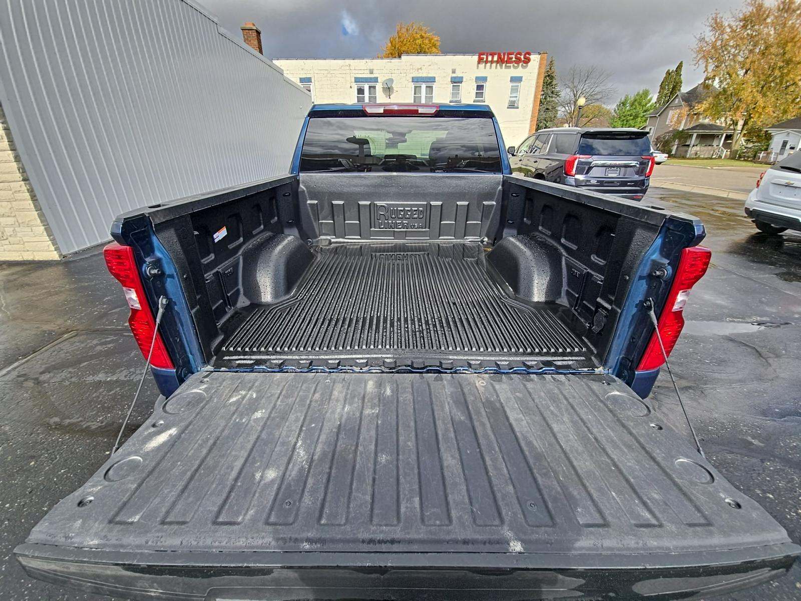 2023 Chevrolet Silverado 1500 LT AWD