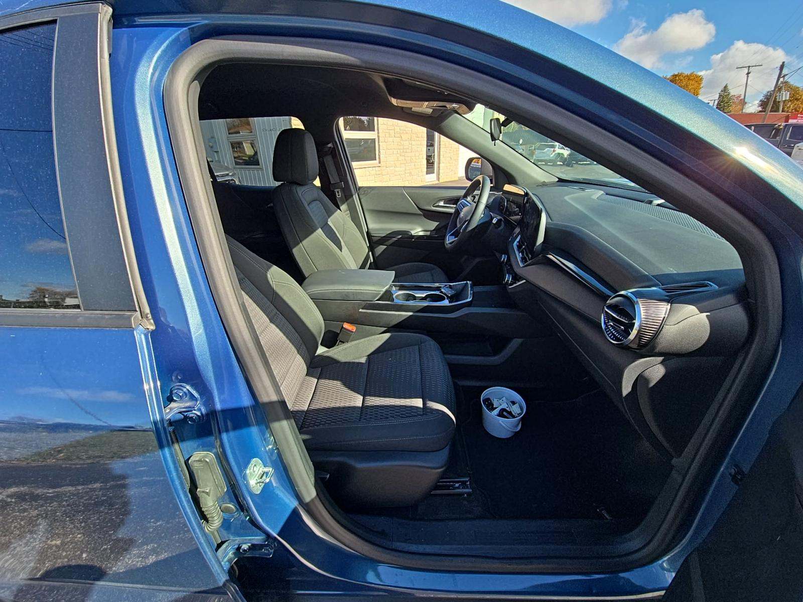 2025 Chevrolet Equinox LT FWD