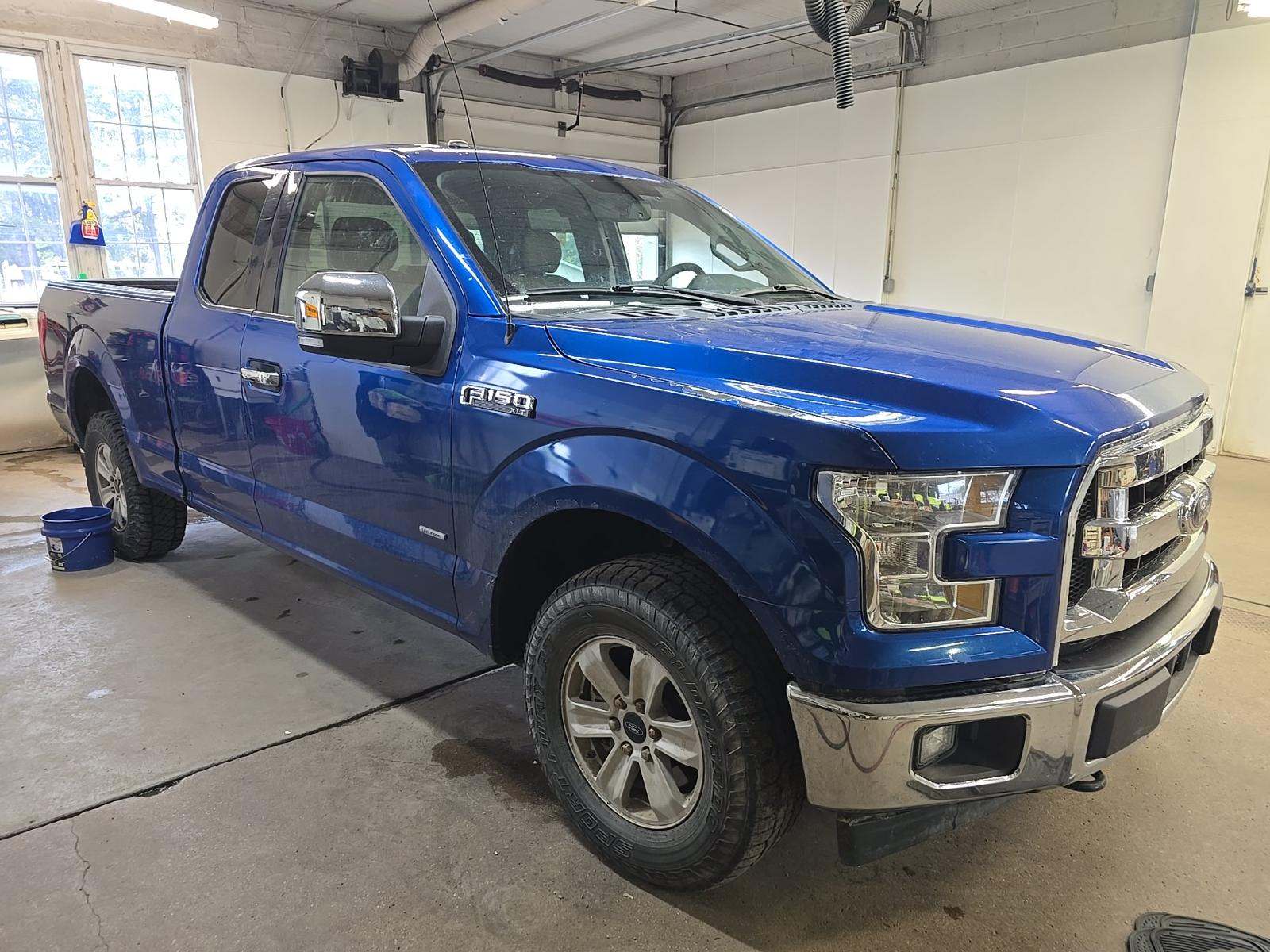 FORD F-150 - 4