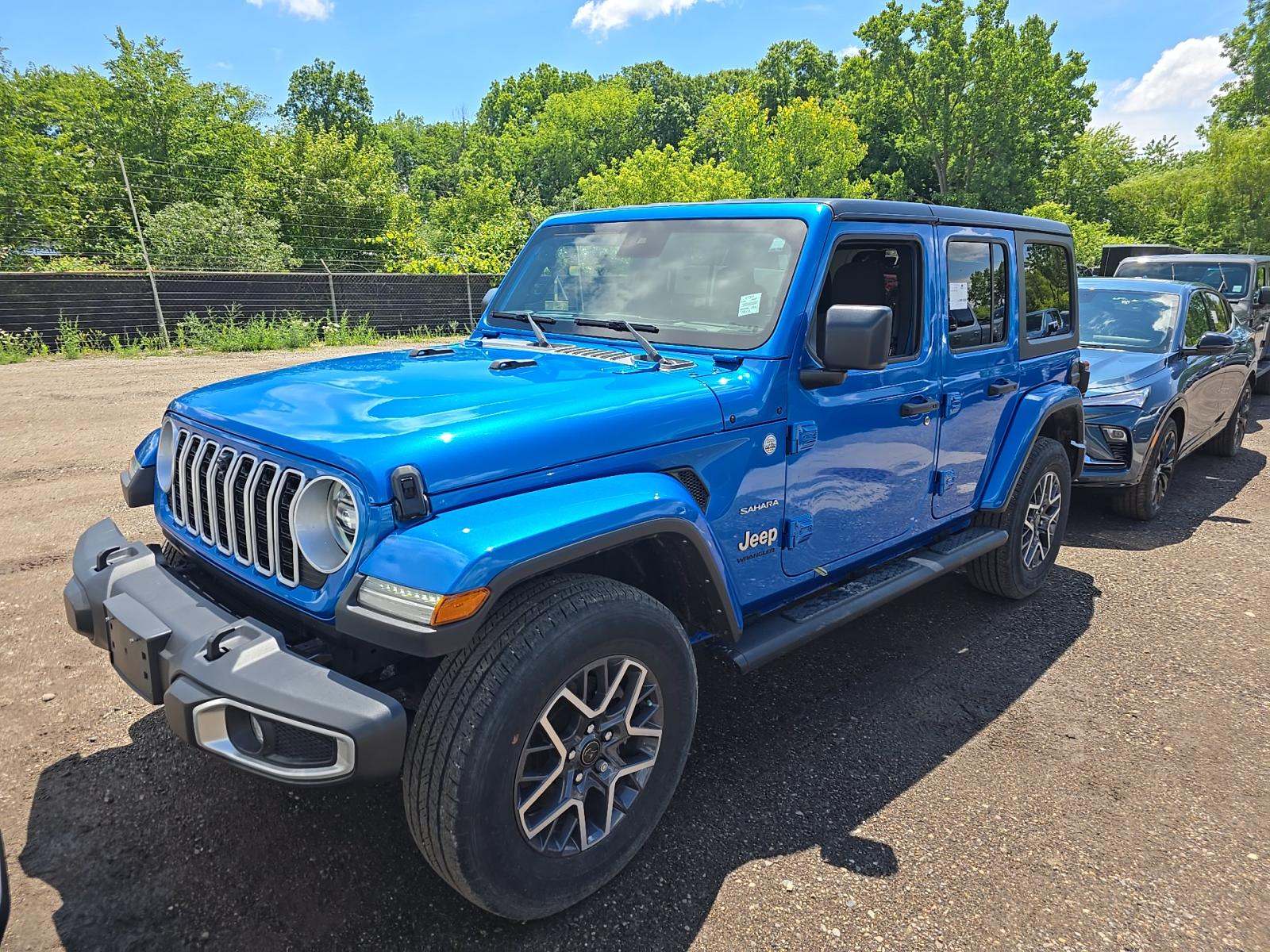 2024 Jeep Wrangler Sahara AWD