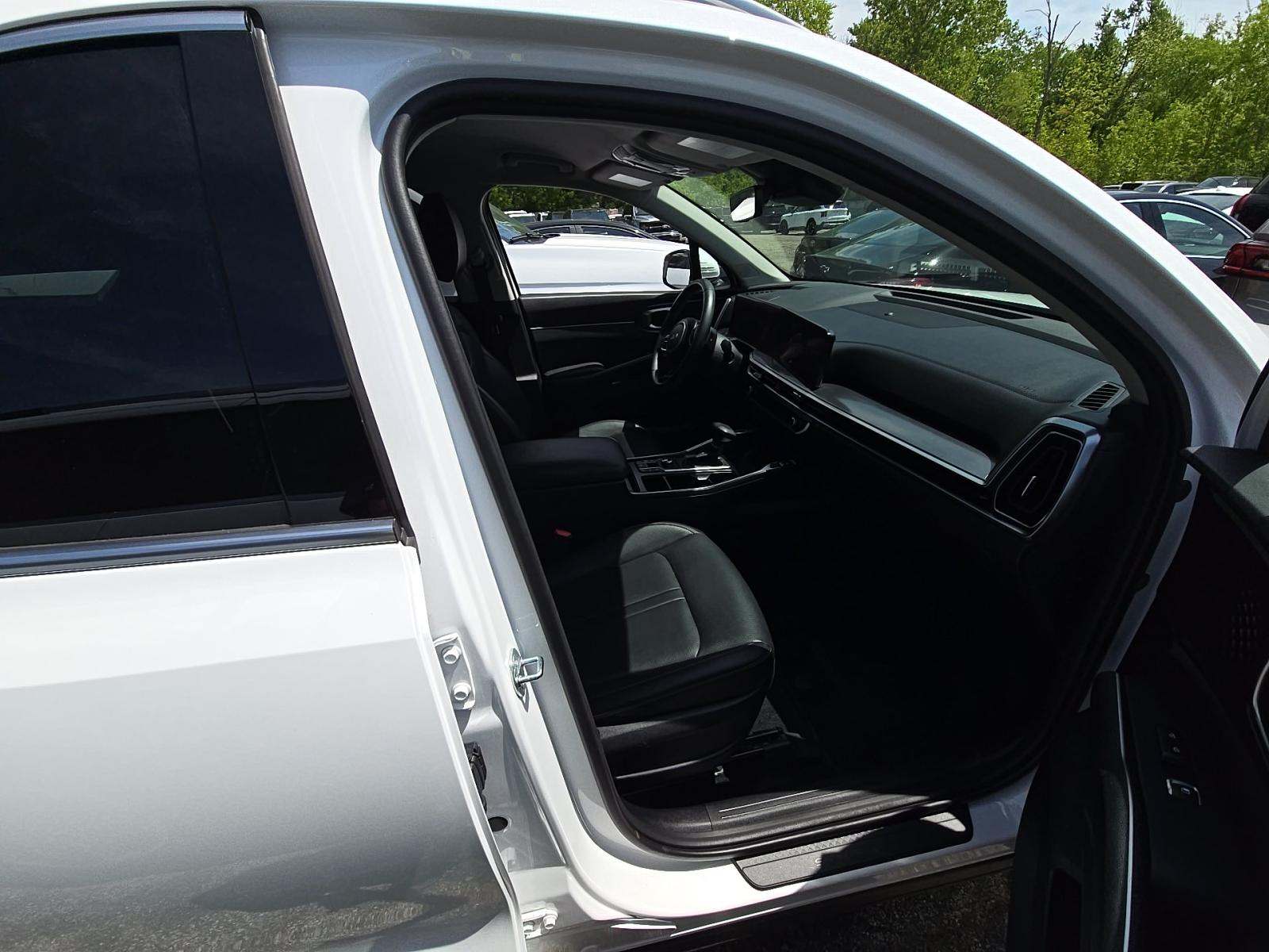 2025 Kia Sorento X-Line AWD