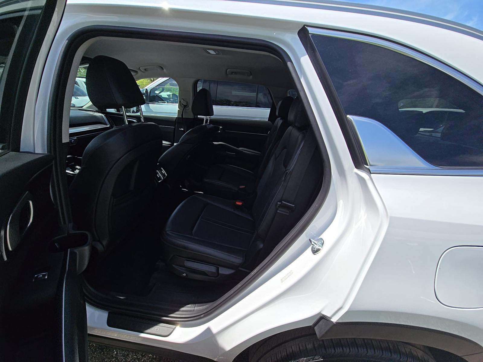 2025 Kia Sorento X-Line AWD
