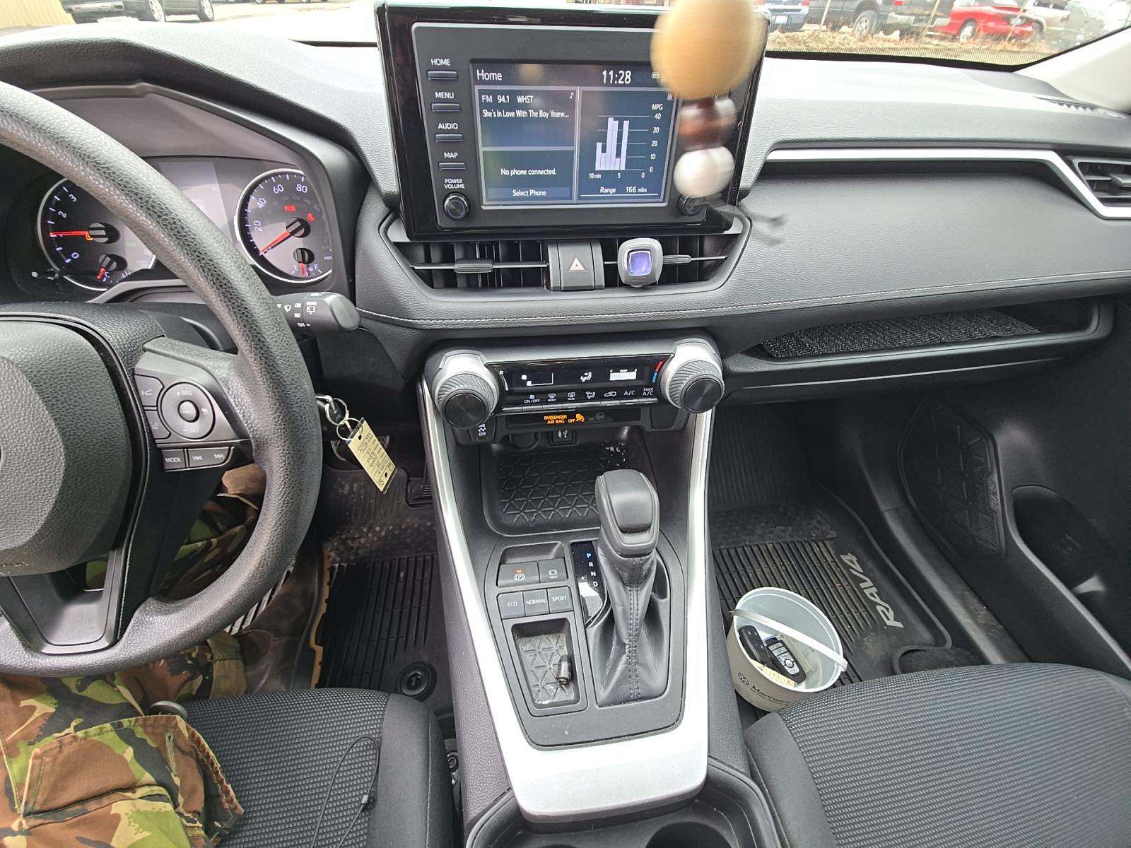 2019 Toyota RAV4 LE FWD