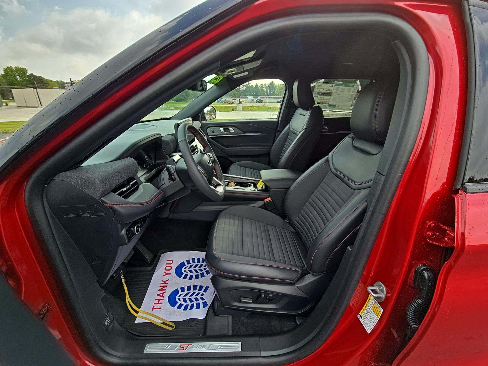 2025 Ford Explorer ST-Line AWD