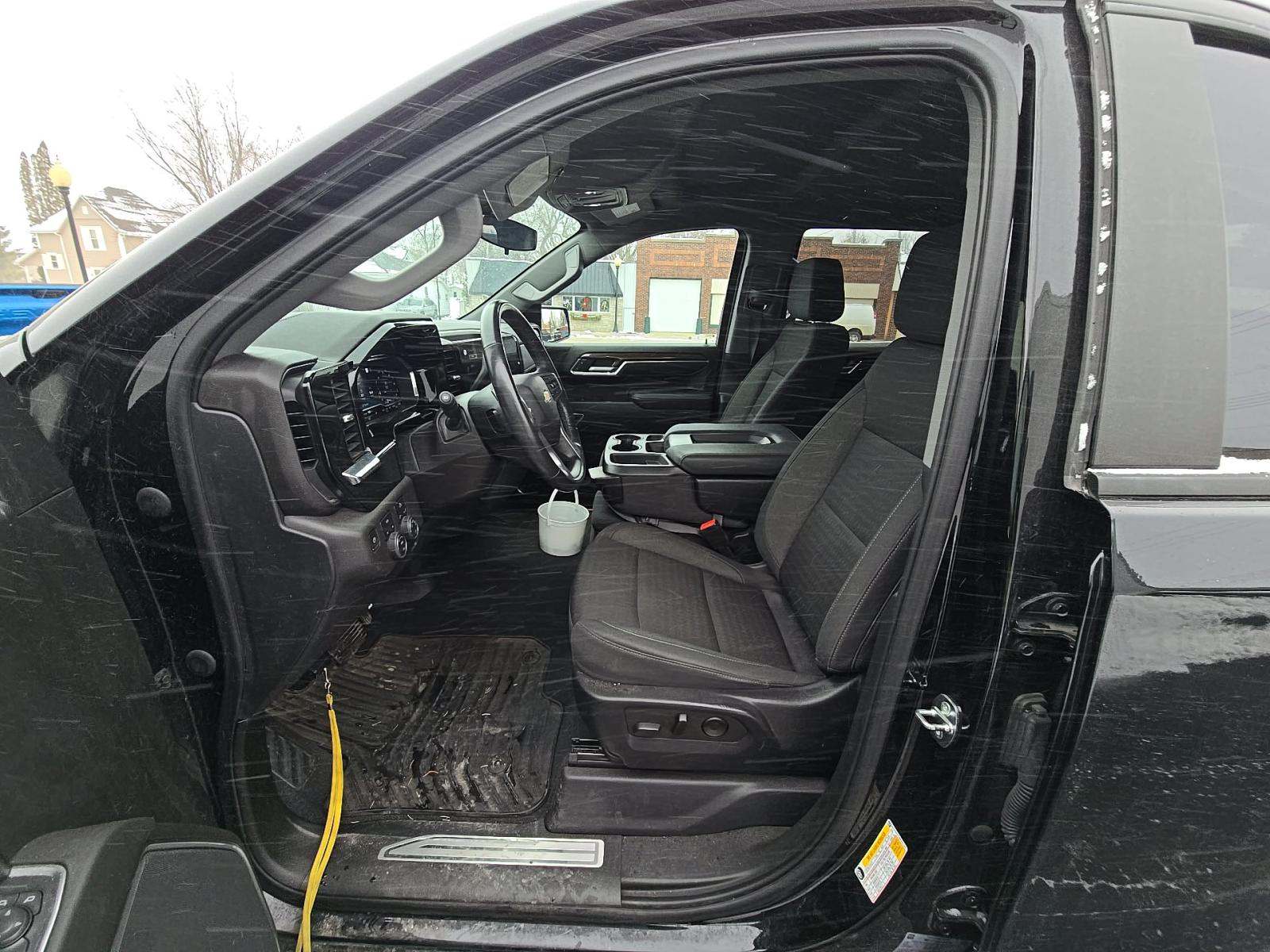 2022 Chevrolet Silverado 1500 LT AWD