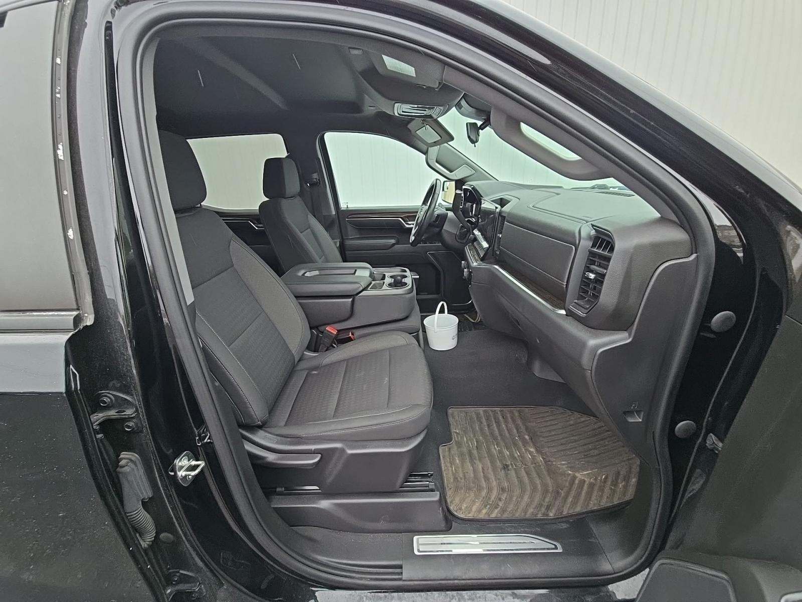 2022 Chevrolet Silverado 1500 LT AWD