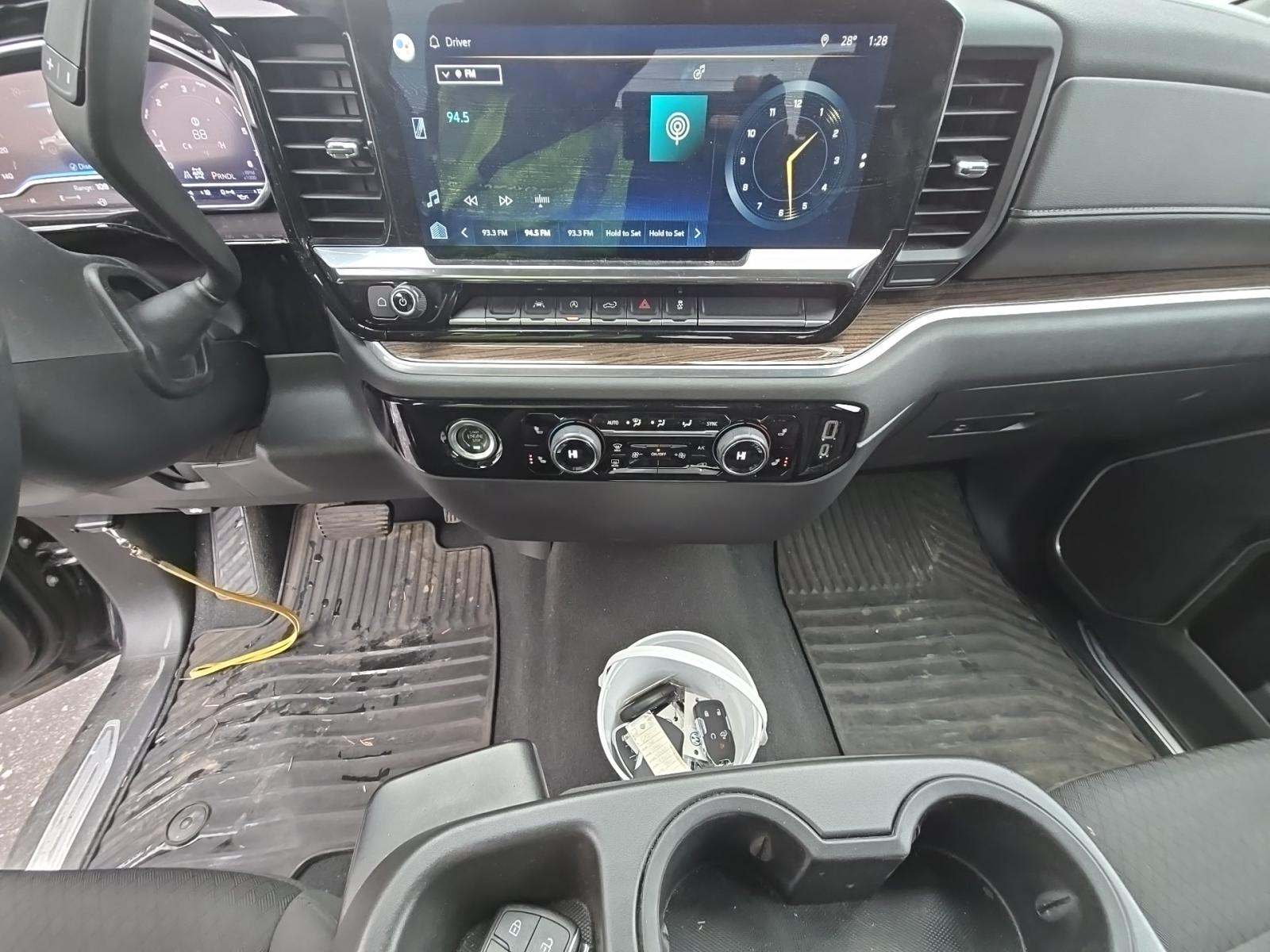 2022 Chevrolet Silverado 1500 LT AWD