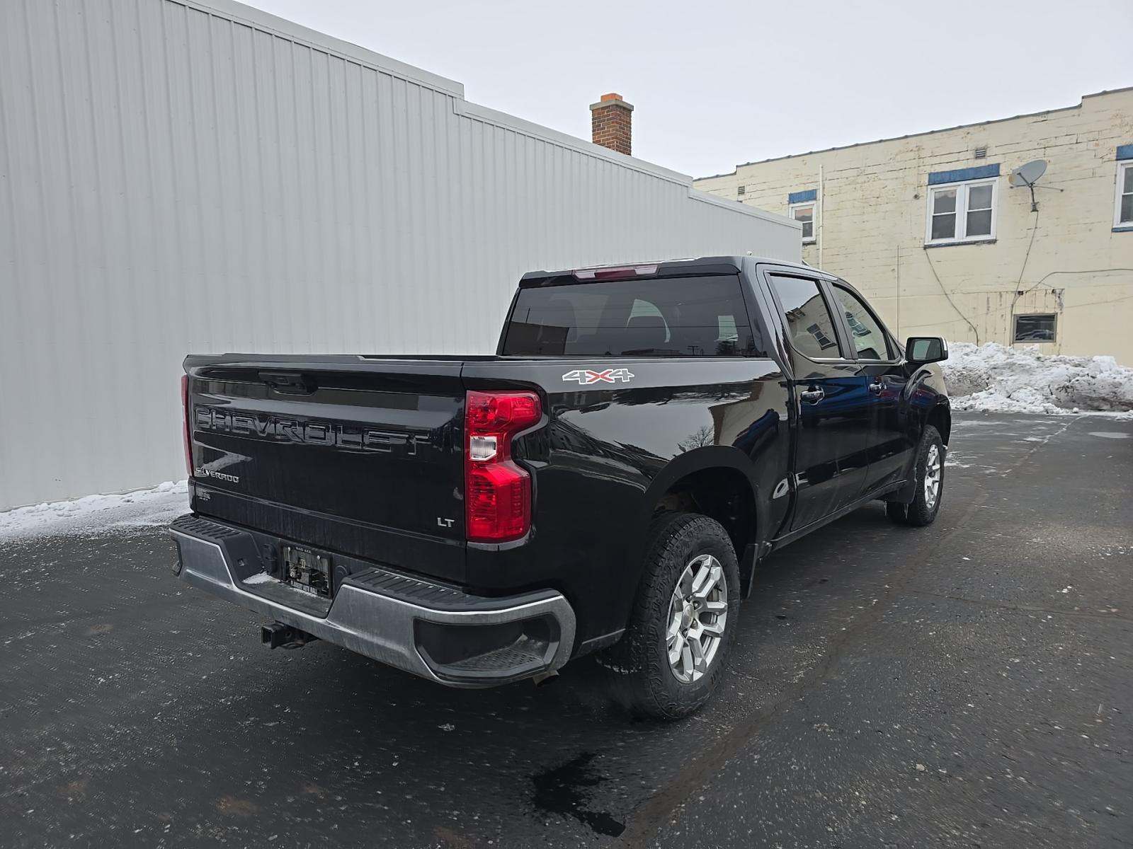 2022 Chevrolet Silverado 1500 LT AWD