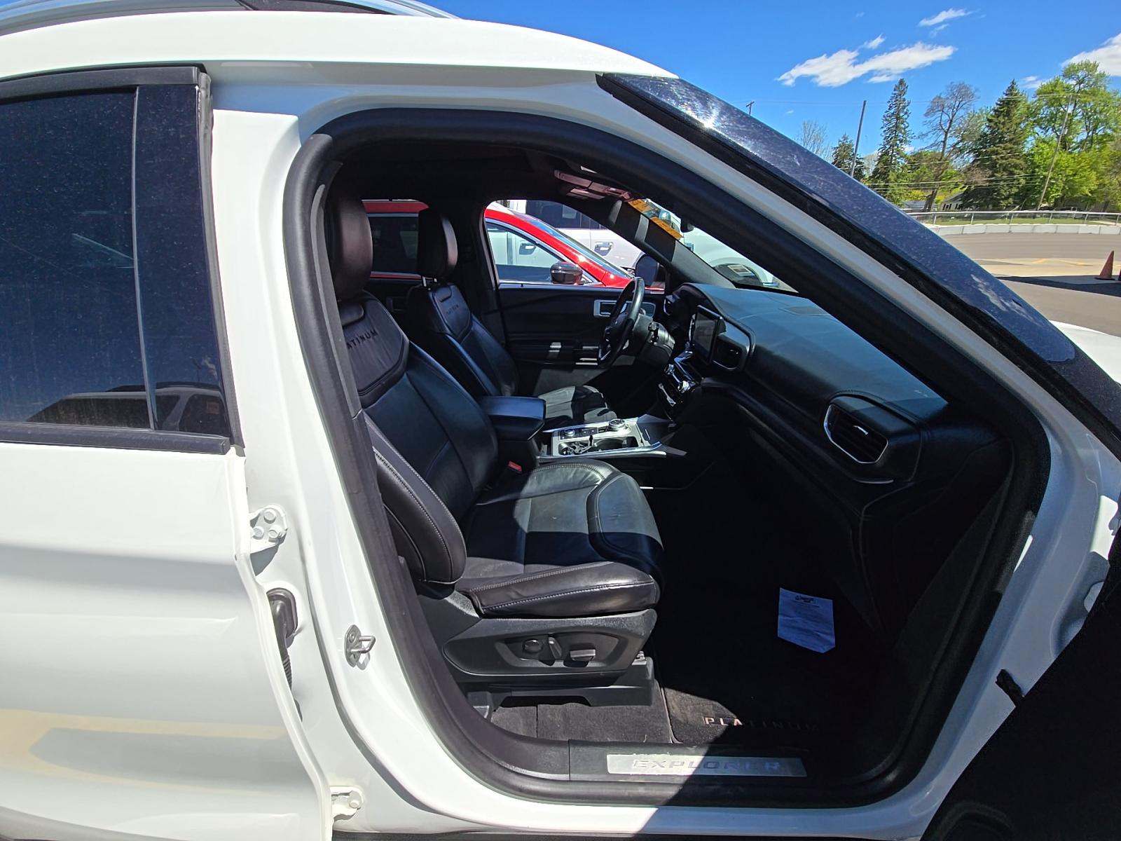 2022 Ford Explorer Platinum AWD