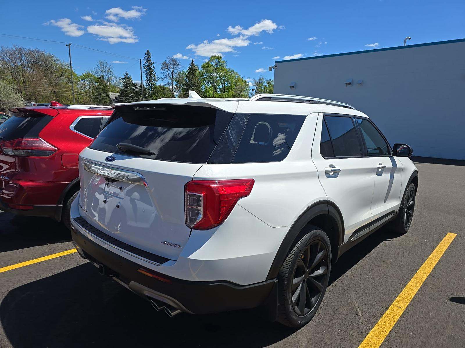 2022 Ford Explorer Platinum AWD