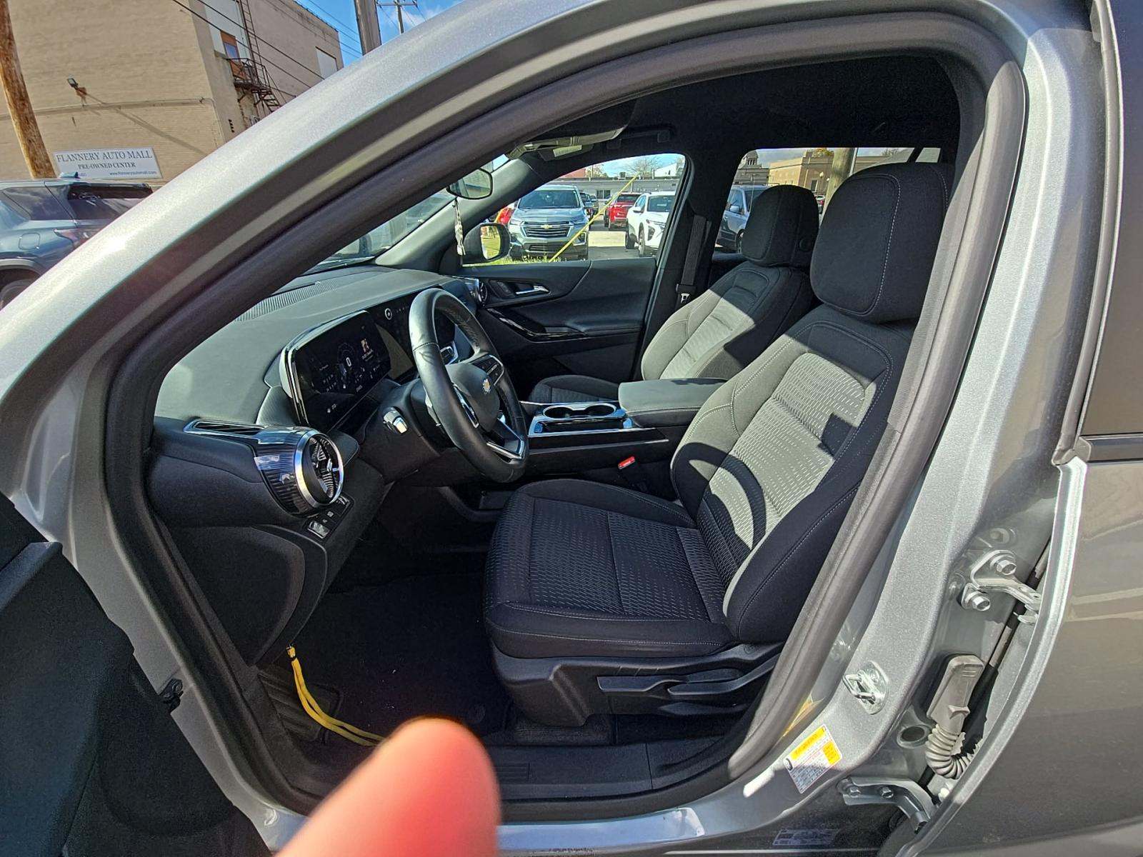 2025 Chevrolet Equinox LT FWD