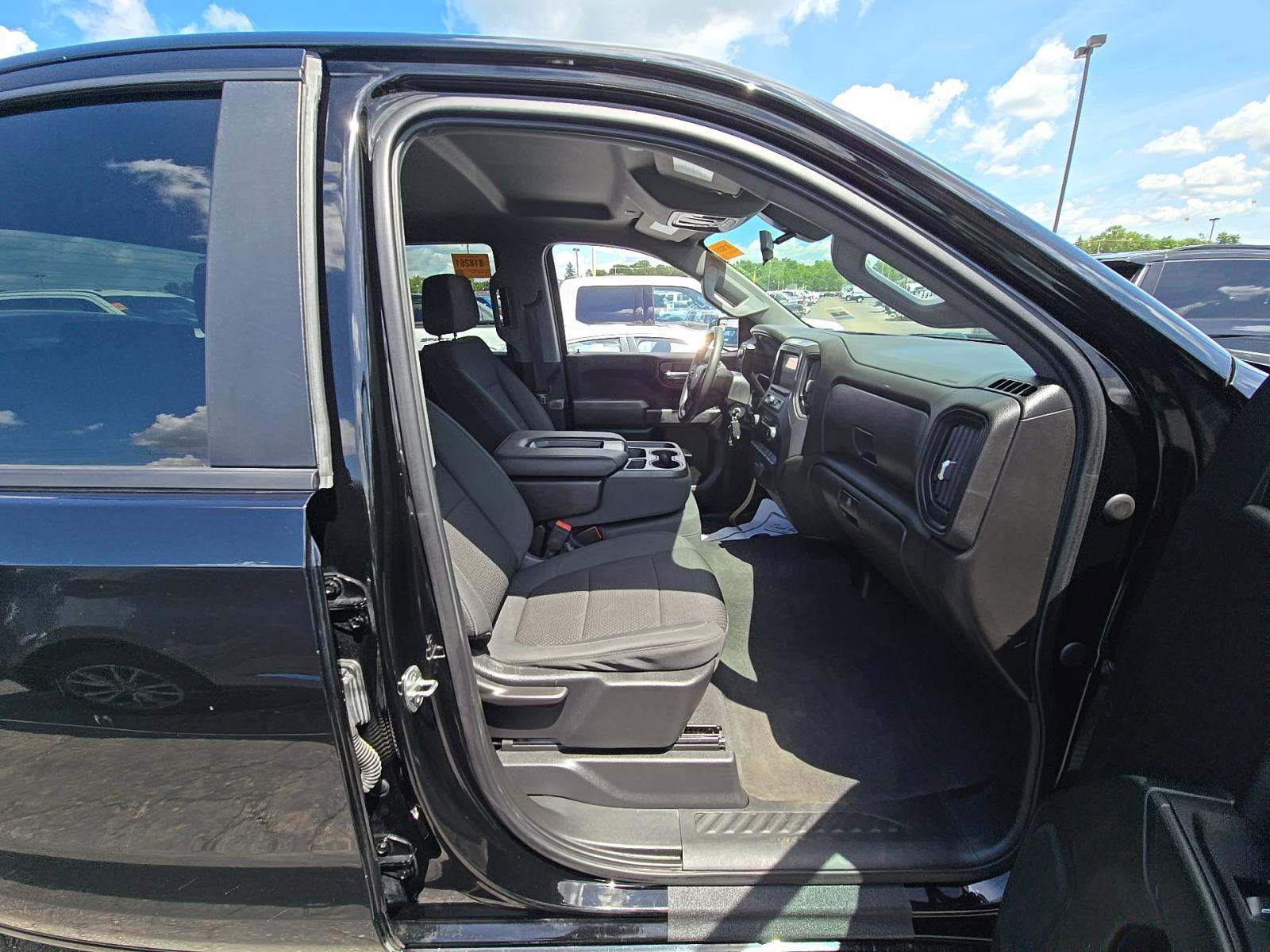 2022 Chevrolet Silverado 1500 Custom Trail Boss AWD