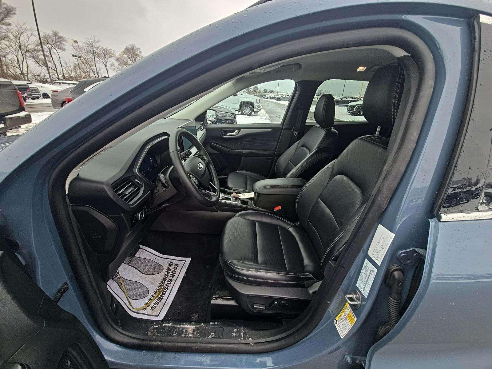 2025 Ford Escape Platinum AWD