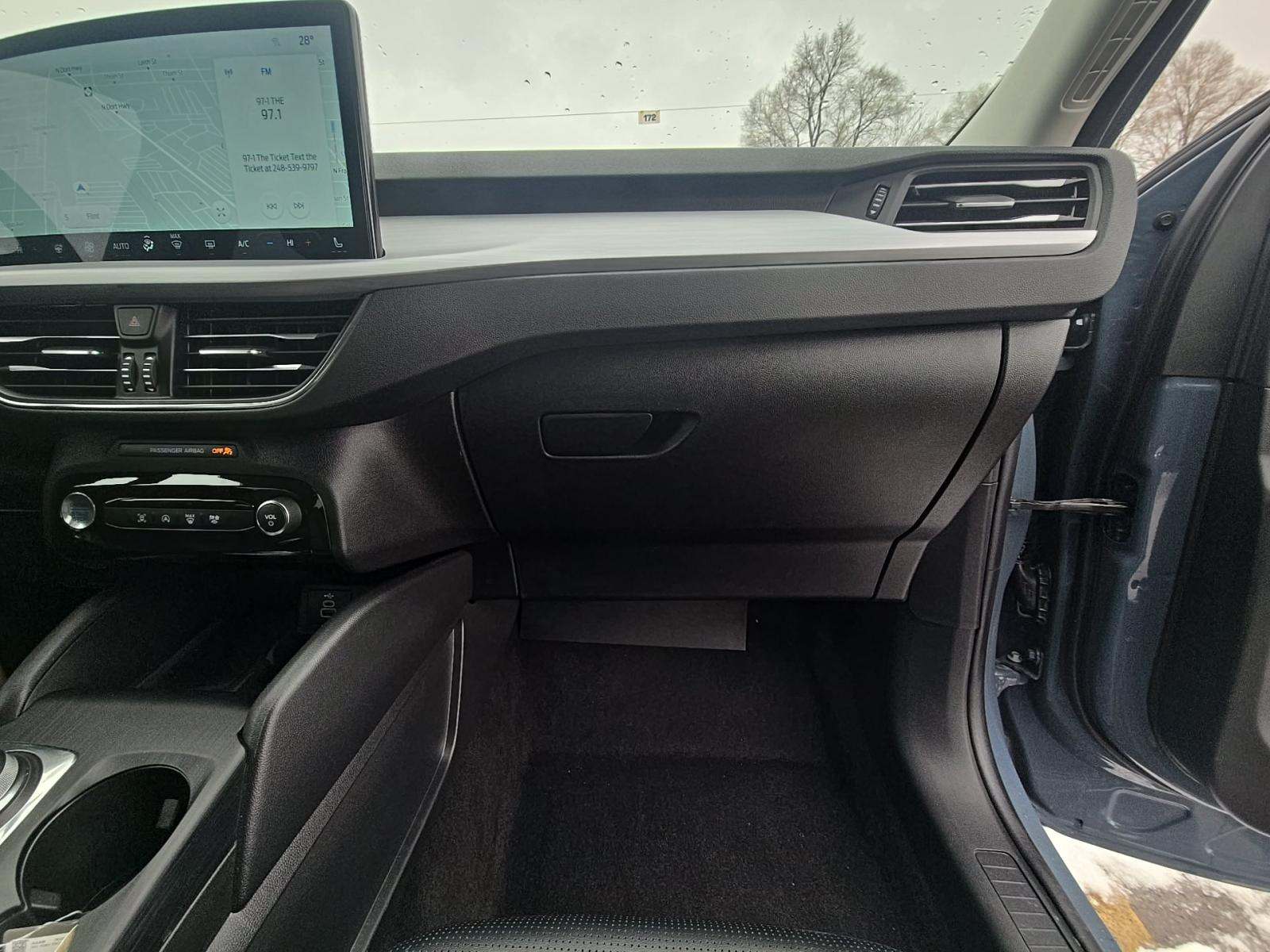 2025 Ford Escape Platinum AWD