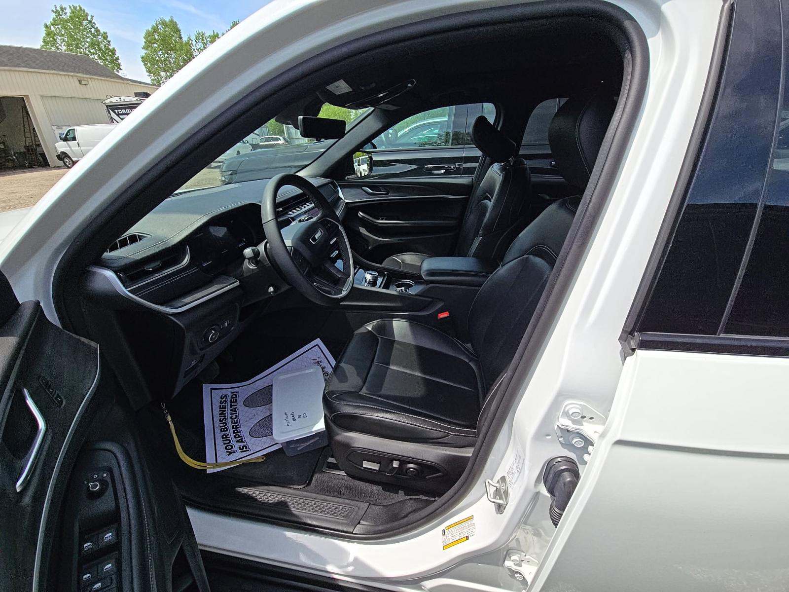 2024 Jeep Grand Cherokee Limited AWD