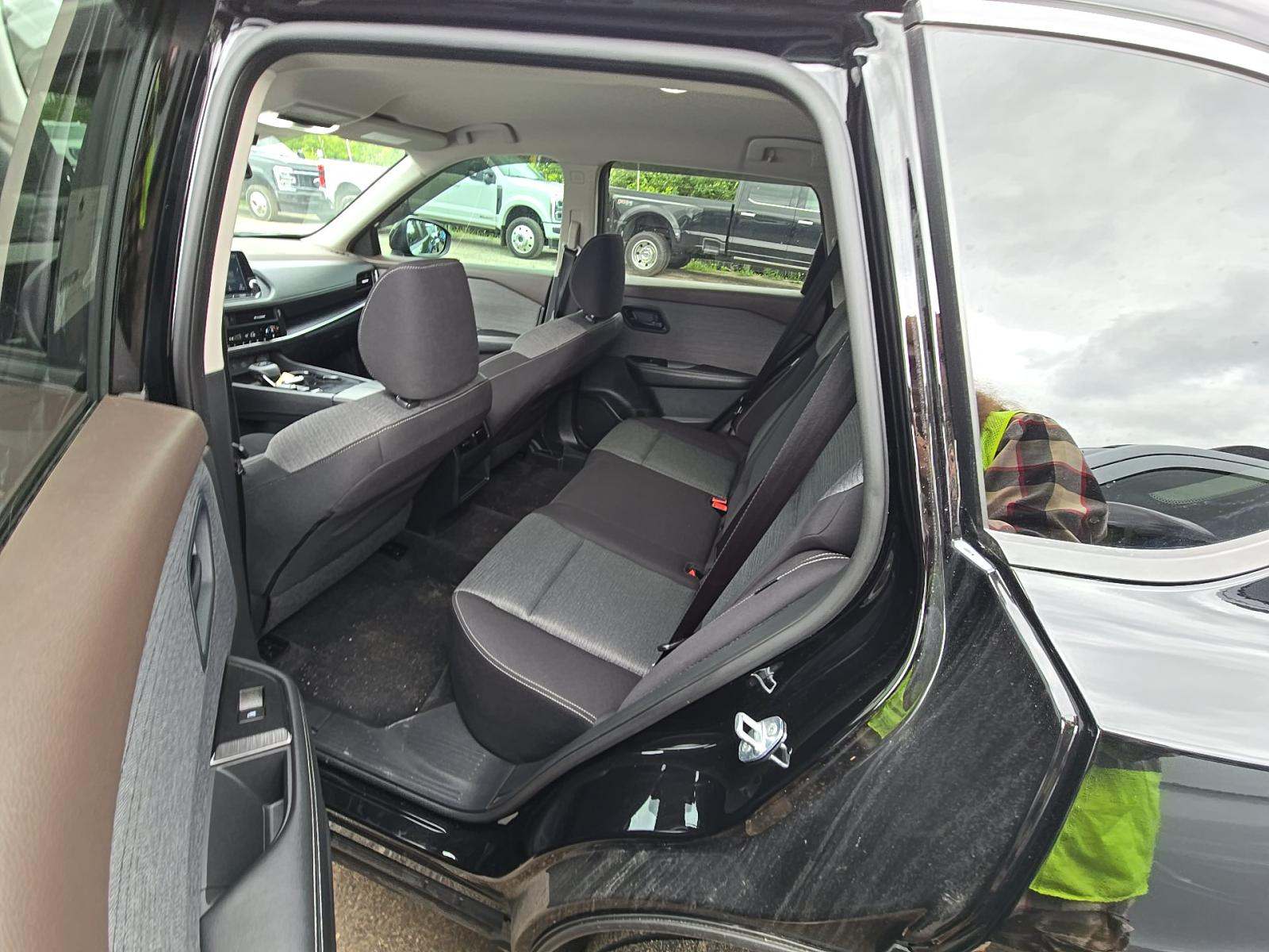 2021 Nissan Rogue S FWD