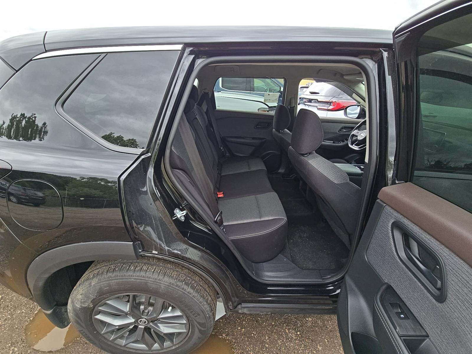 2021 Nissan Rogue S FWD