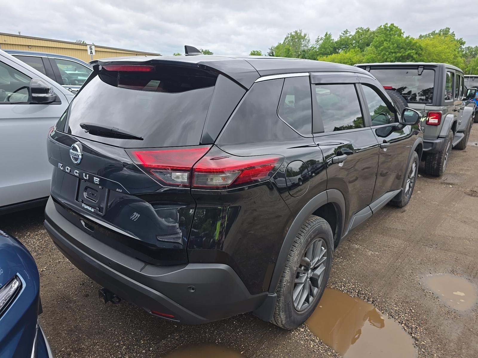 2021 Nissan Rogue S FWD