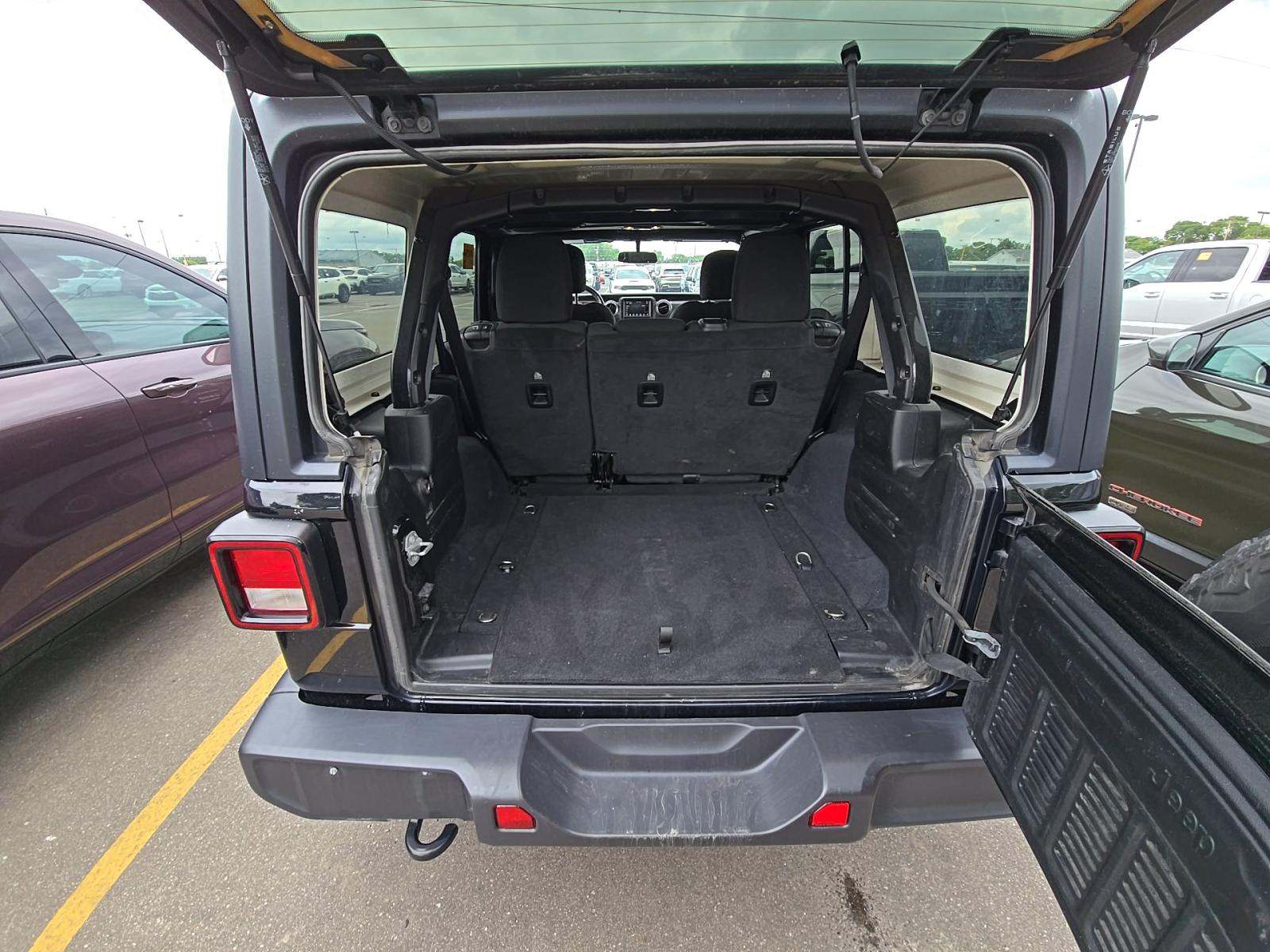 2021 Jeep Wrangler Unlimited Sahara AWD