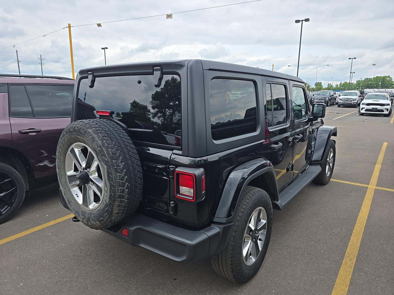 2021 Jeep Wrangler Unlimited Sahara AWD