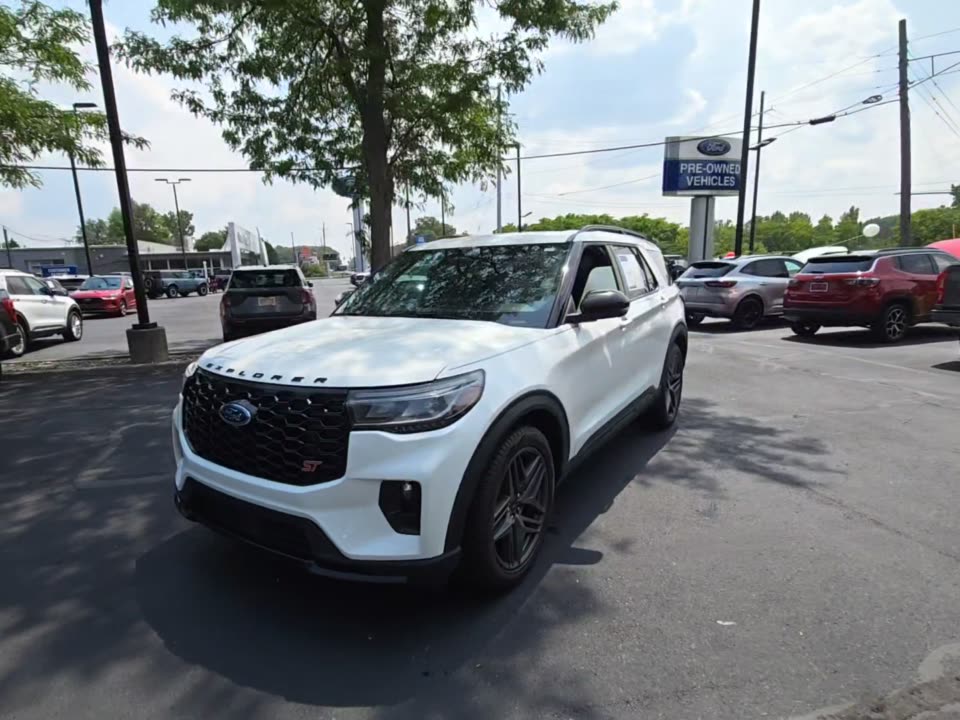 2025 Ford Explorer ST AWD