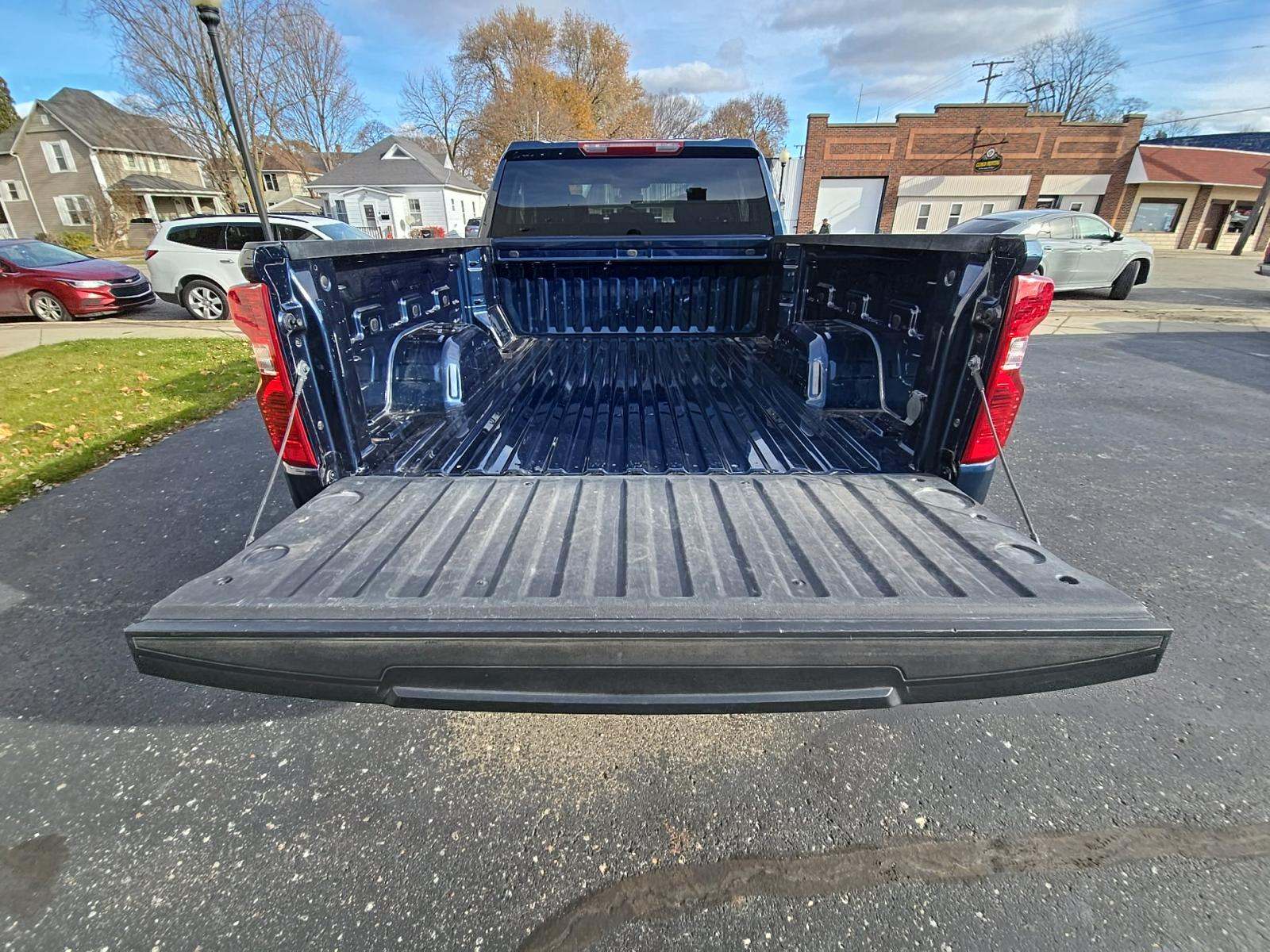 2022 Chevrolet Silverado 1500 LT AWD