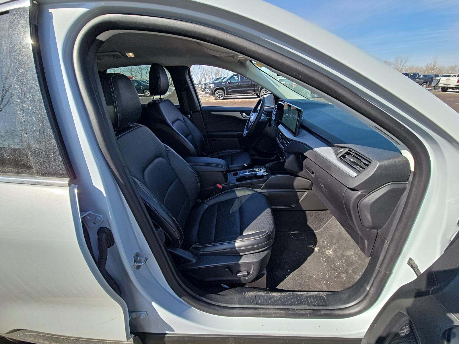 2025 Ford Escape Platinum AWD