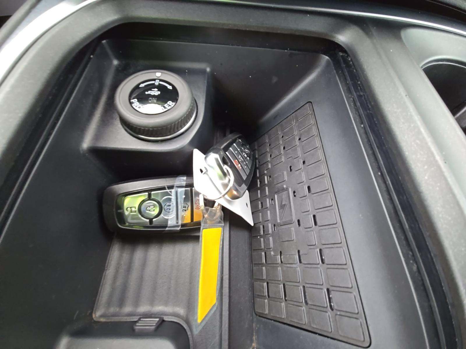 FORD EXPEDITION MAX - 4